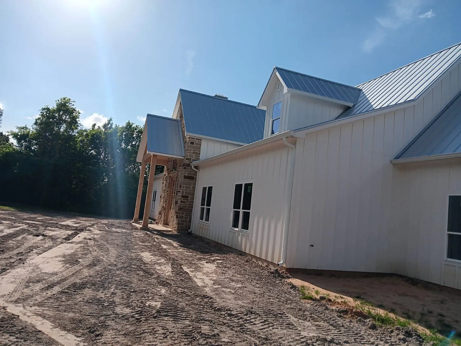A & R Gutters Company