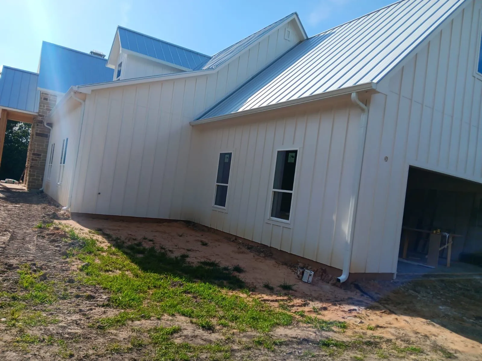 A & R Gutters Company