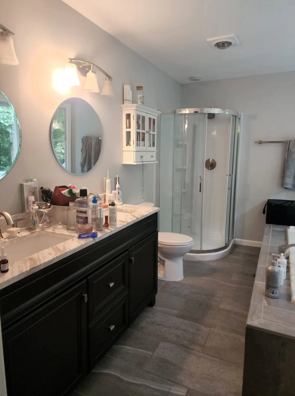 Slide 2 — Comprehensive Home Improvement Solutions | Soluciones Integrales para el Hogar