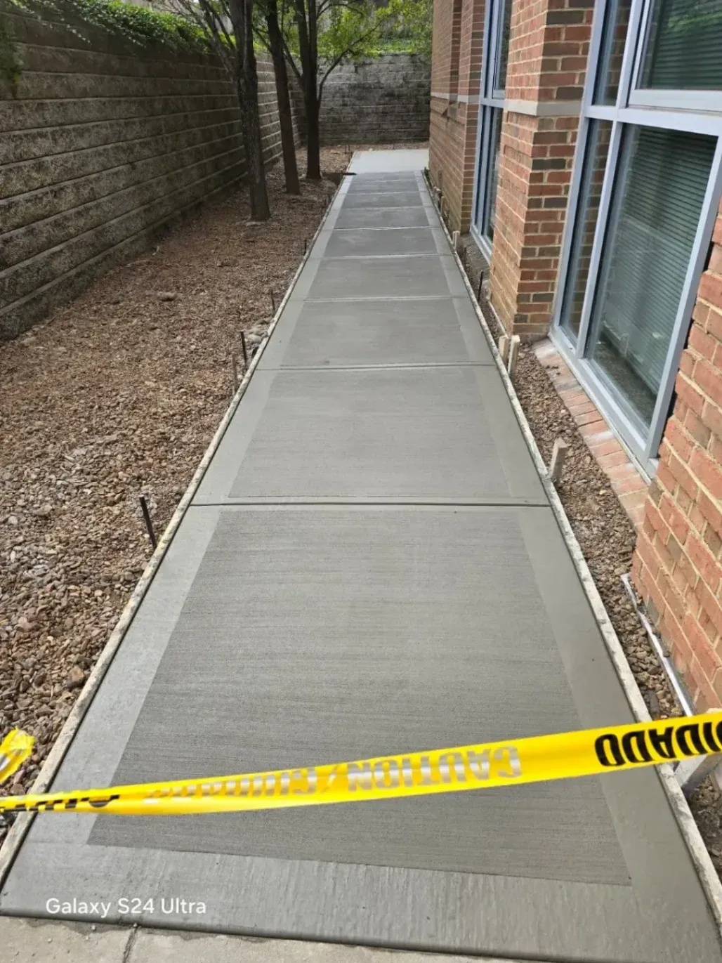 Elevate Your Space with Quality Concrete - Carta 1