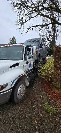 Edy's Auto Towing LLC 1