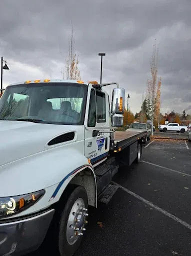 Edy's Auto Towing LLC 3