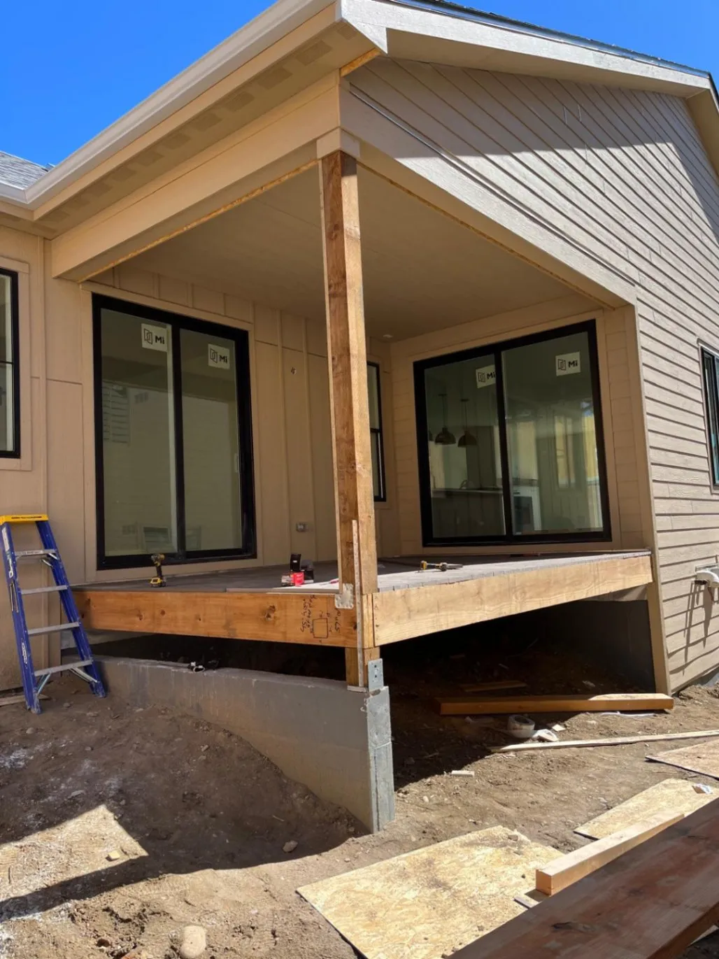 Excellence in Framing and Cleaning Solutions - banner