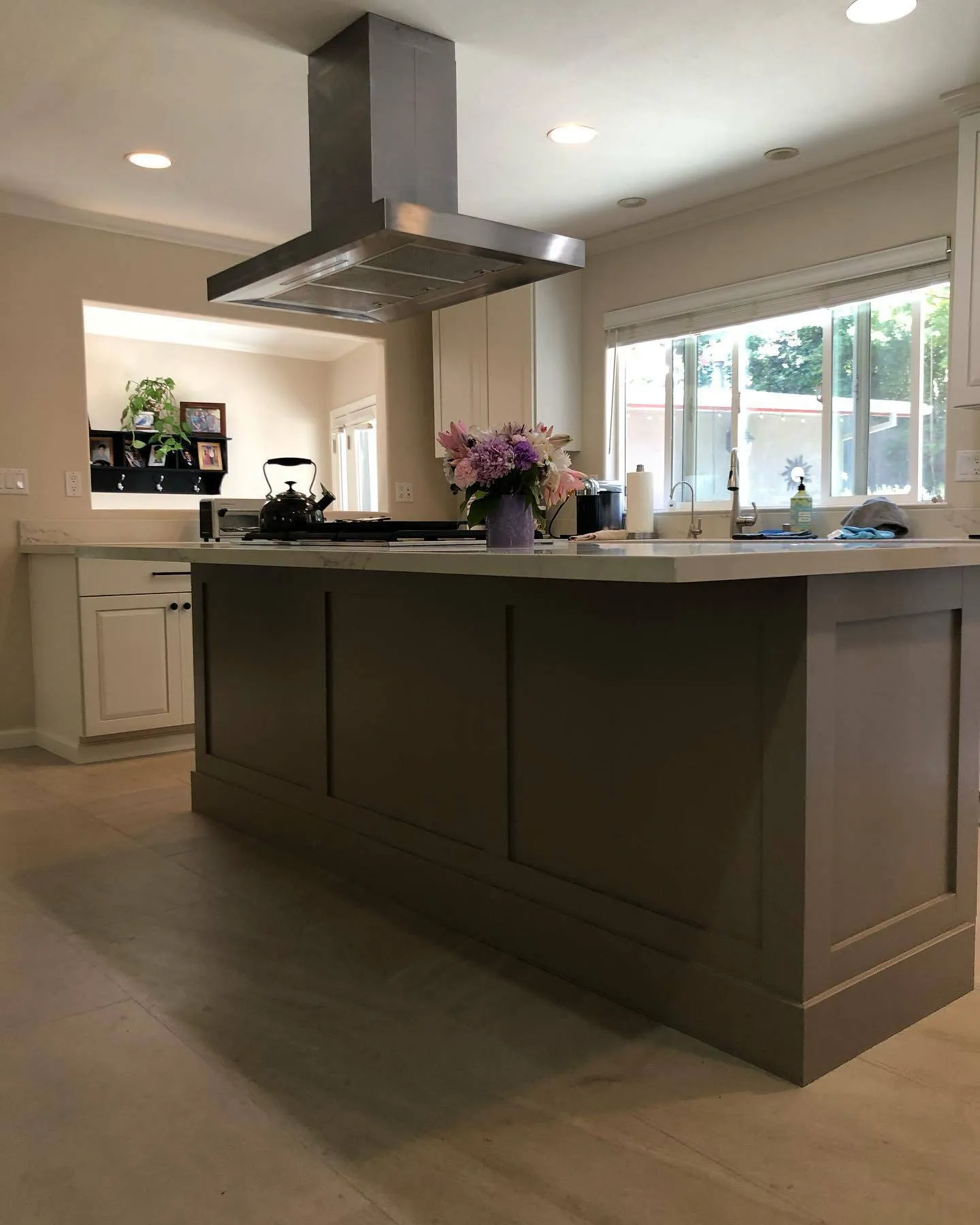 Compliments Cabinetry Inc