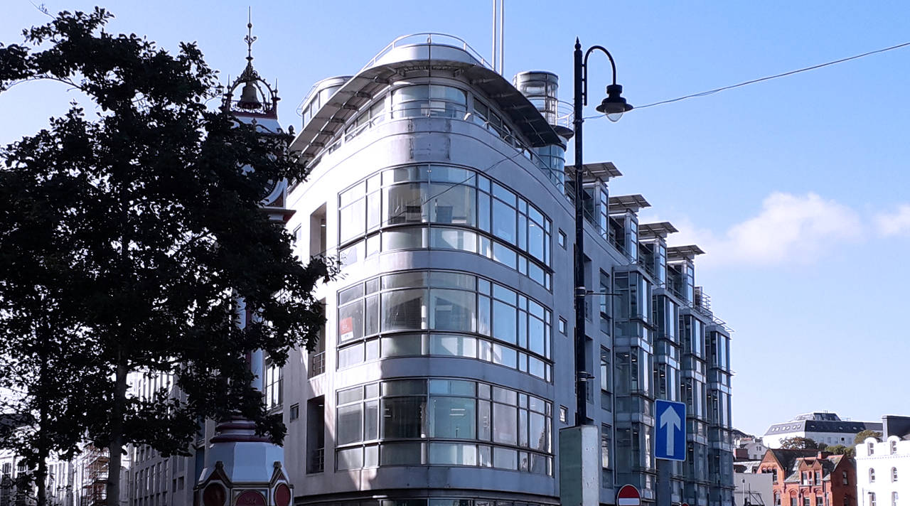 IOM Airport to The Empress Hotel Douglas Taxi