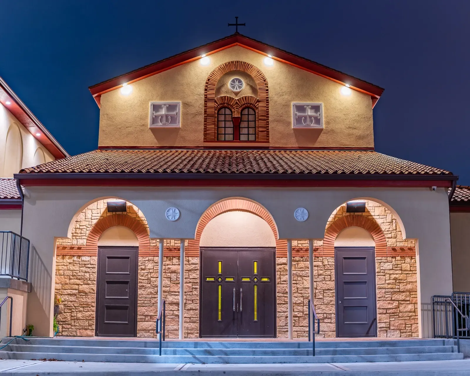 St. Nicholas Church at night
