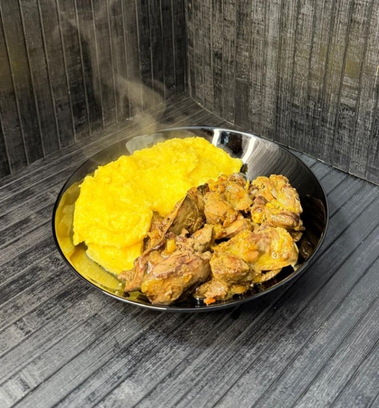 Ficăței și pipote cu usturoi + mămăligă