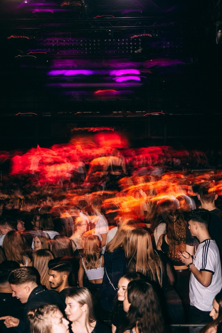 Entdecke Partys und Clubs in München und teile Events direkt mit Freunden.
