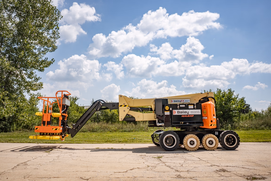 Custom Crane Attachments: Unlocking Versatility for Unique Loads