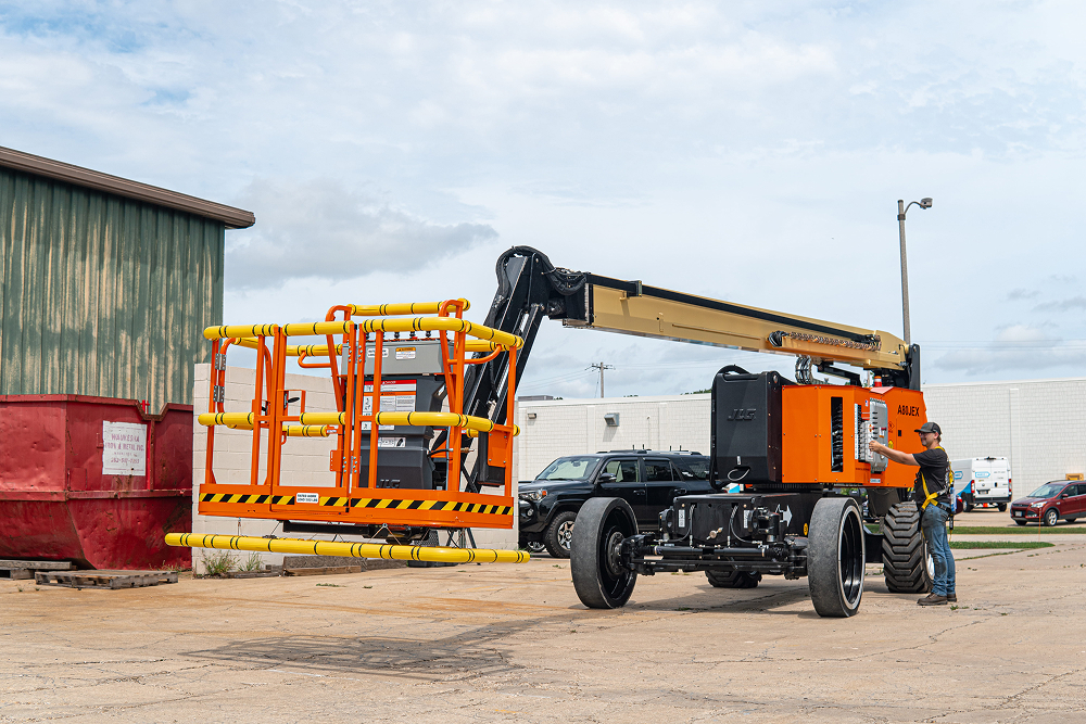 AE45JEX Articulating Boom