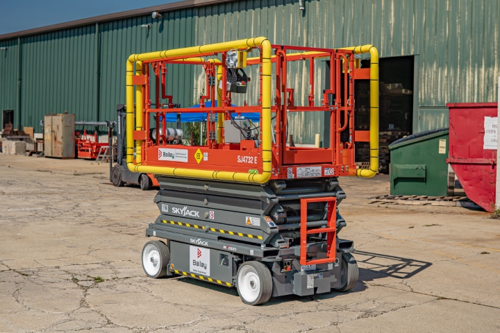 Top Benefits of Installing Collision Avoidance Systems in Ports & Warehouses