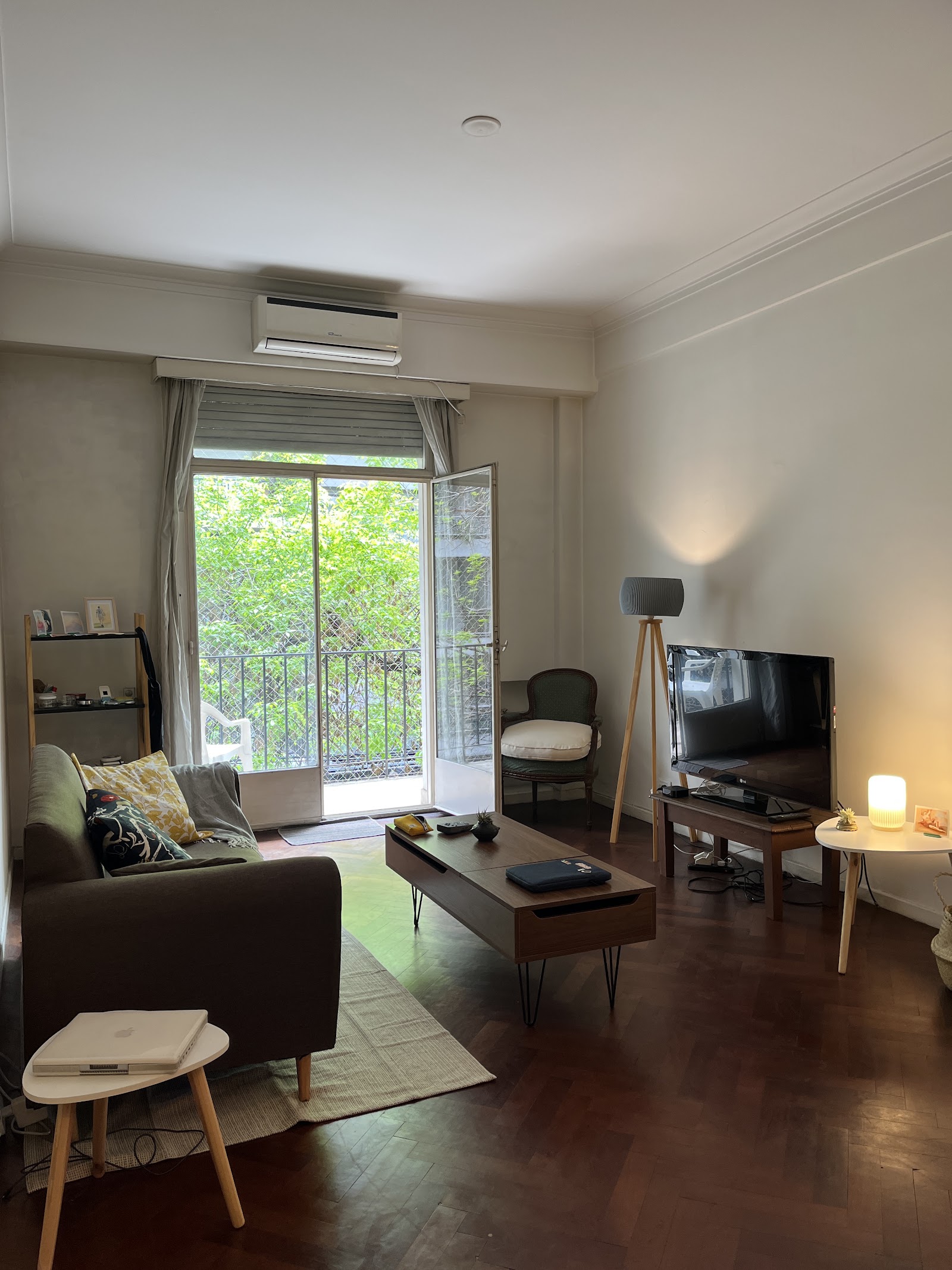 4 ambientes amplios con balcón en las cañitas — foto 3