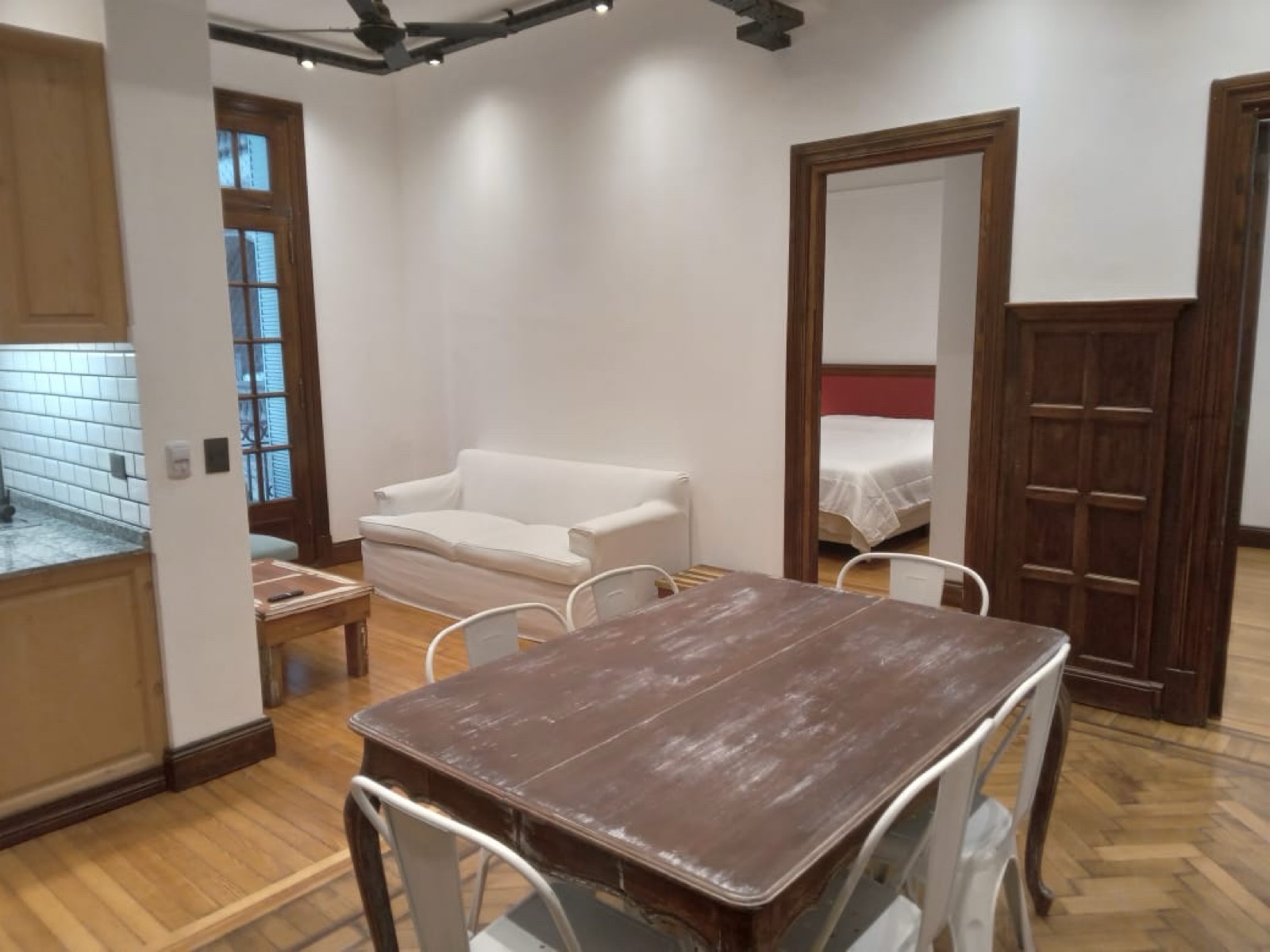 4+ ambientes en Monserrat — foto 5