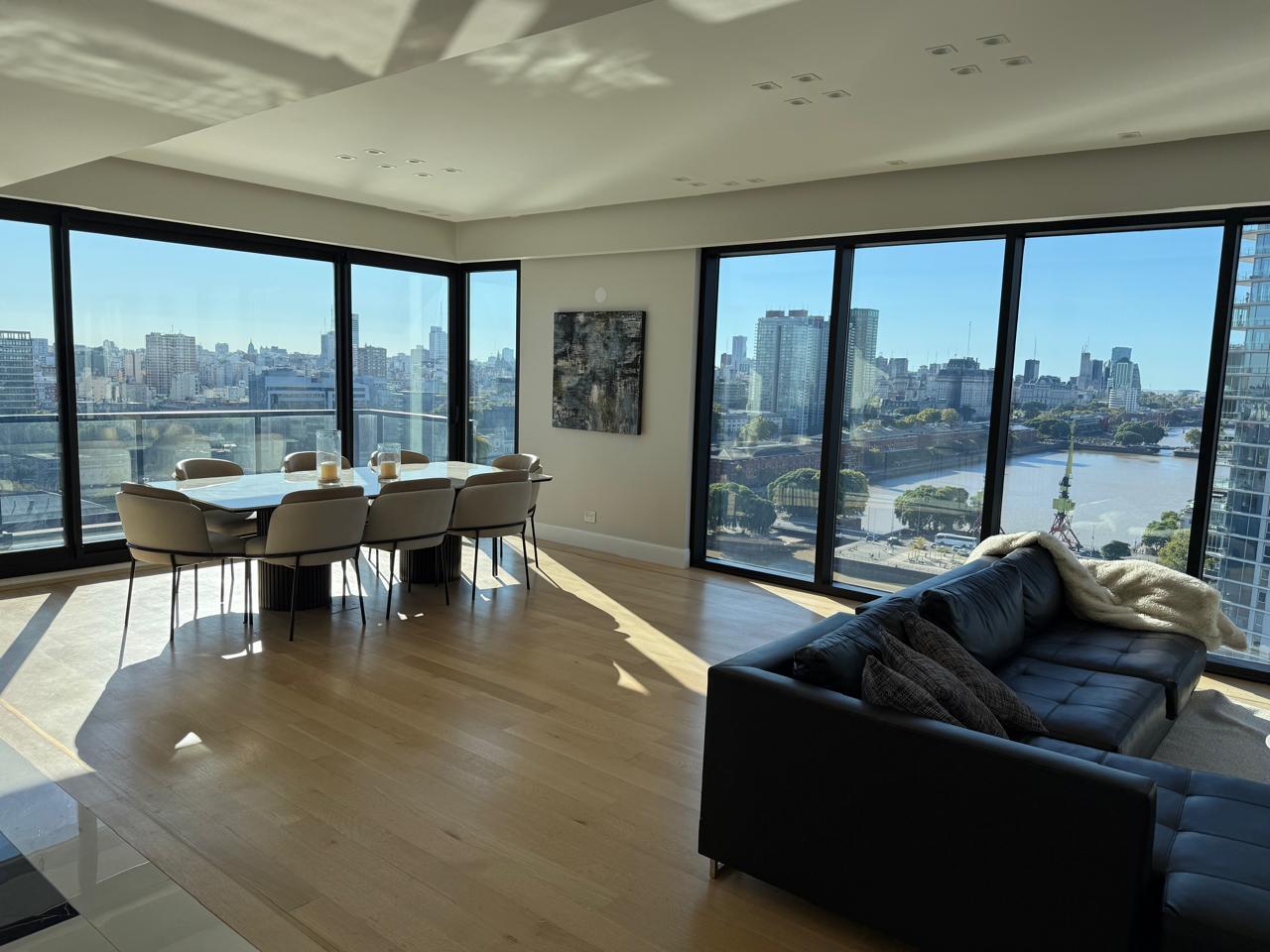 Lujo en torre con vistas abiertas al dique y al río — foto 4