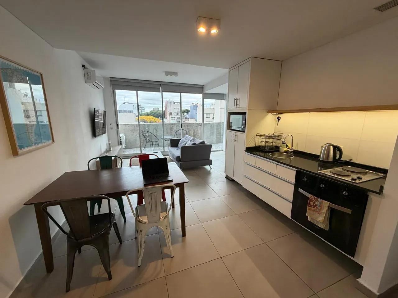 amplio balcón terraza de aproximadamente 15 m²