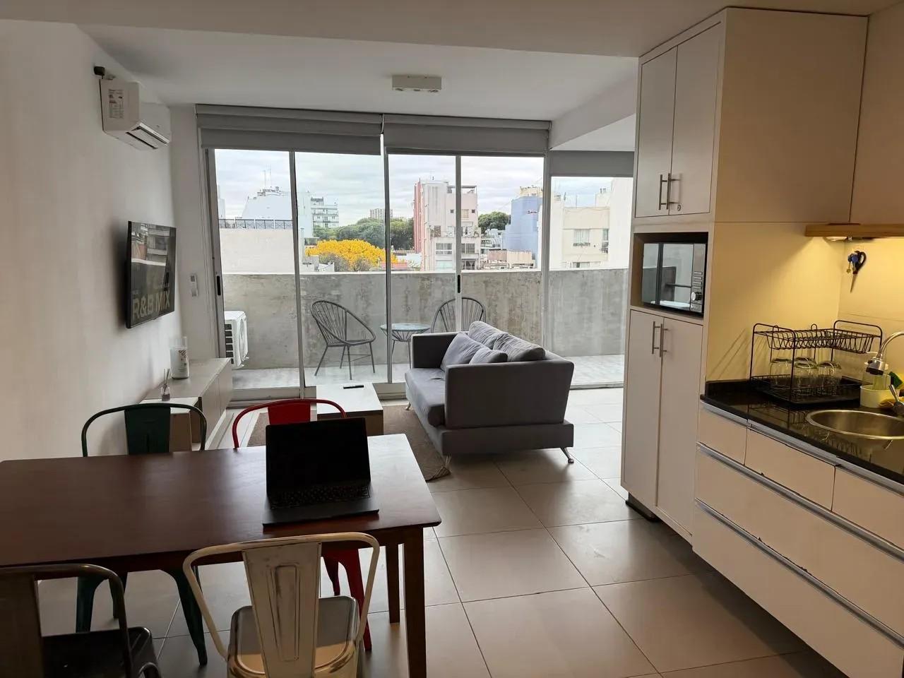 amplio balcón terraza de aproximadamente 15 m² — foto 2