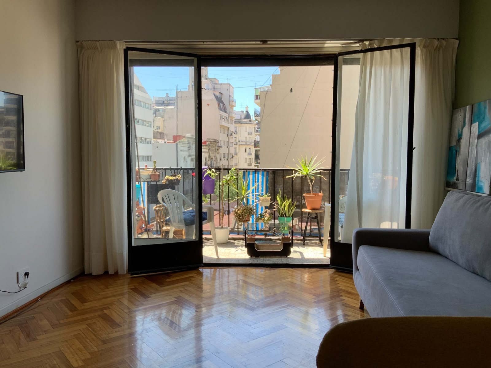 4+ ambientes en Monserrat — foto 4