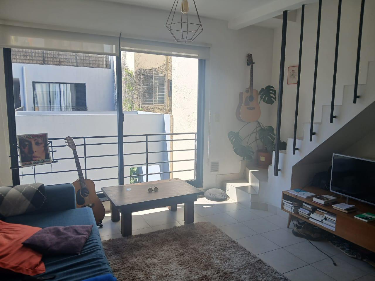 Dúplex 2 ambientes con balcón terraza, servicios incluidos — foto 2