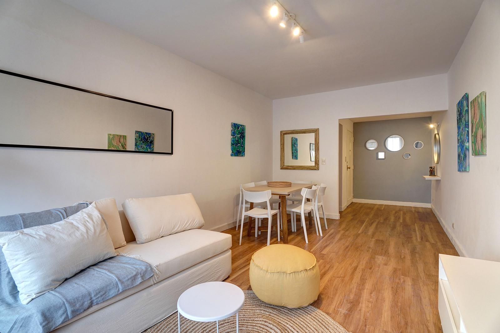 Impecable 3 ambientes reciclado con balcón en Recoleta — foto 3