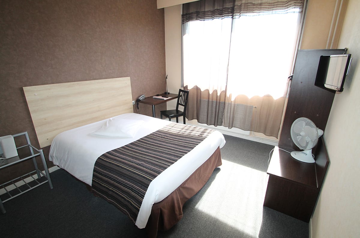 Adonis Lyon Est Hôtel Artys — photo 2