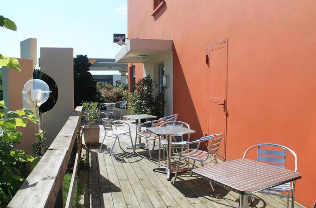 Adonis Lyon Est Hôtel Artys — photo 3