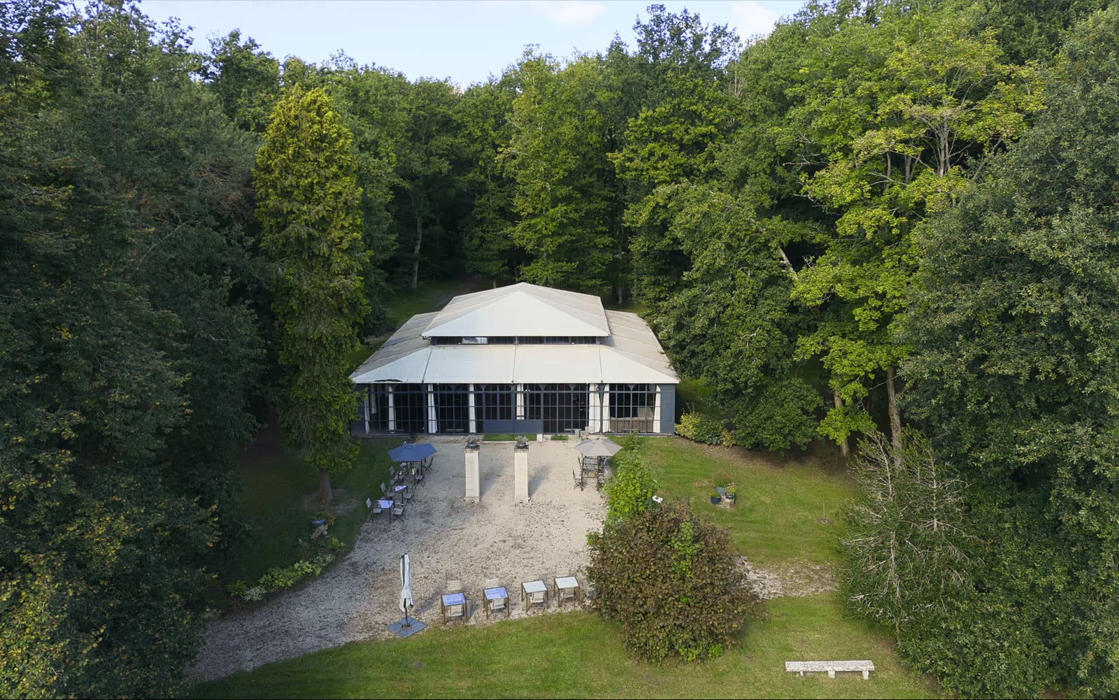 Château de la Cour Senlisse — photo 2