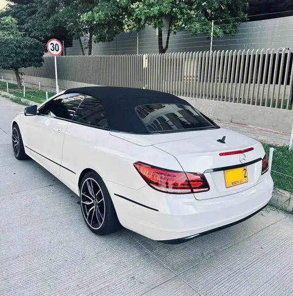 Mercedes E250 2016 — crédito vehicular en Barranquilla, Colombia — miniatura 5