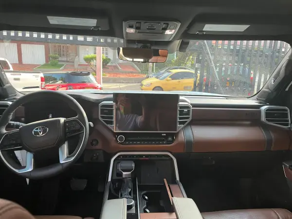 Toyota Sequoia 1794 Edition 2025 — crédito vehicular en Barranquilla, Colombia — miniatura 4