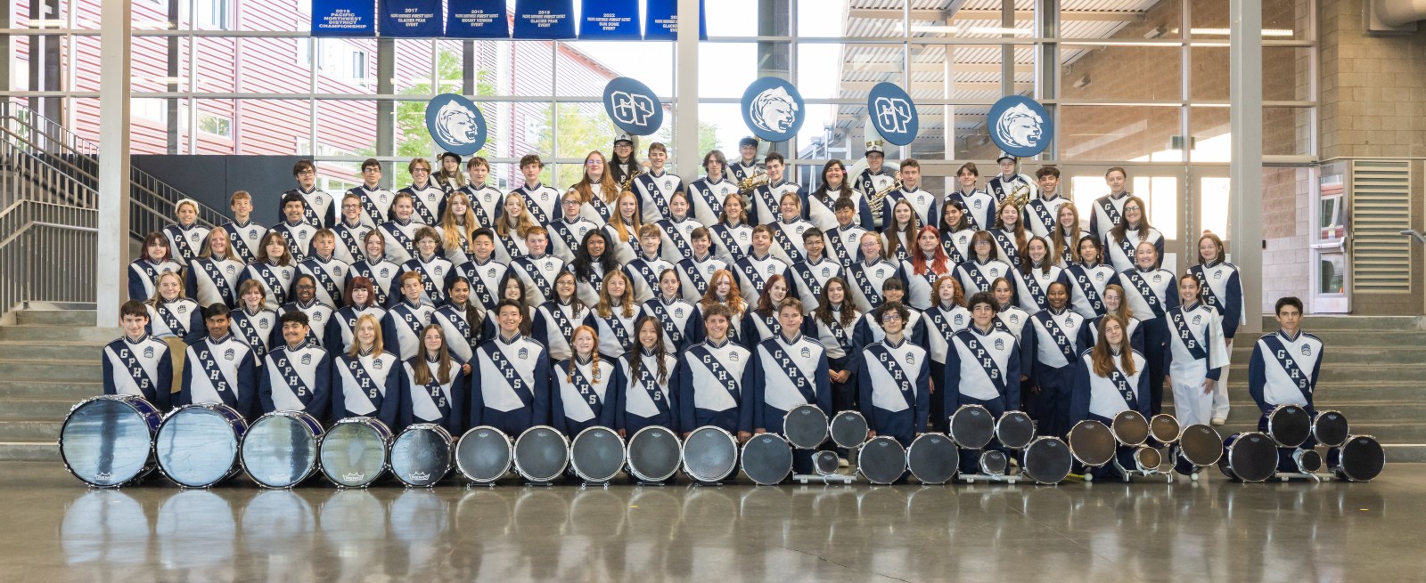 Grizzly Band performing