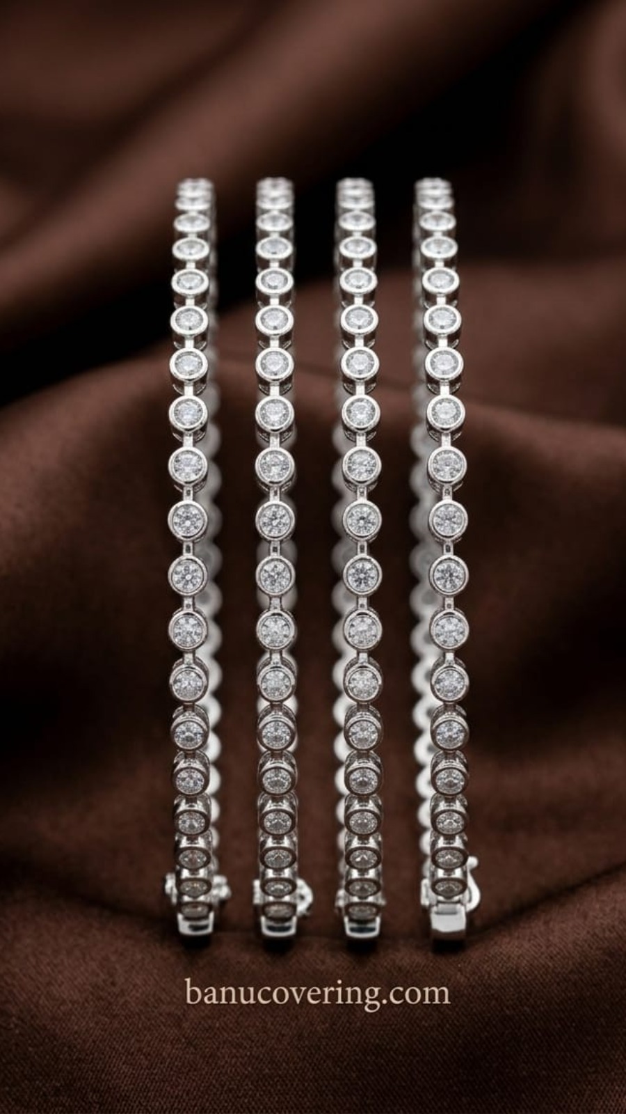 Royal Round Crystal Line Bangle