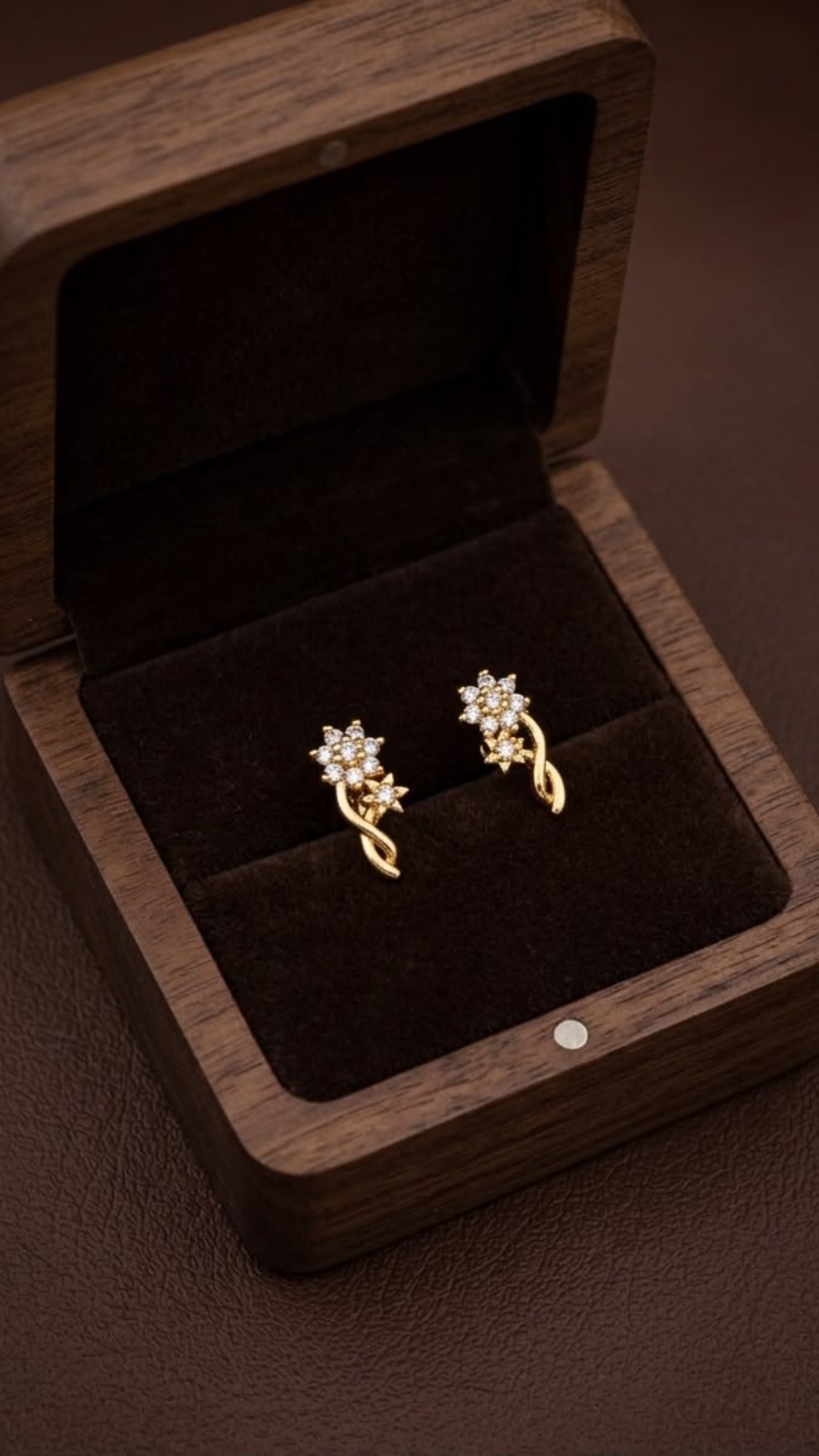 Floral Classic Flower Stud 1