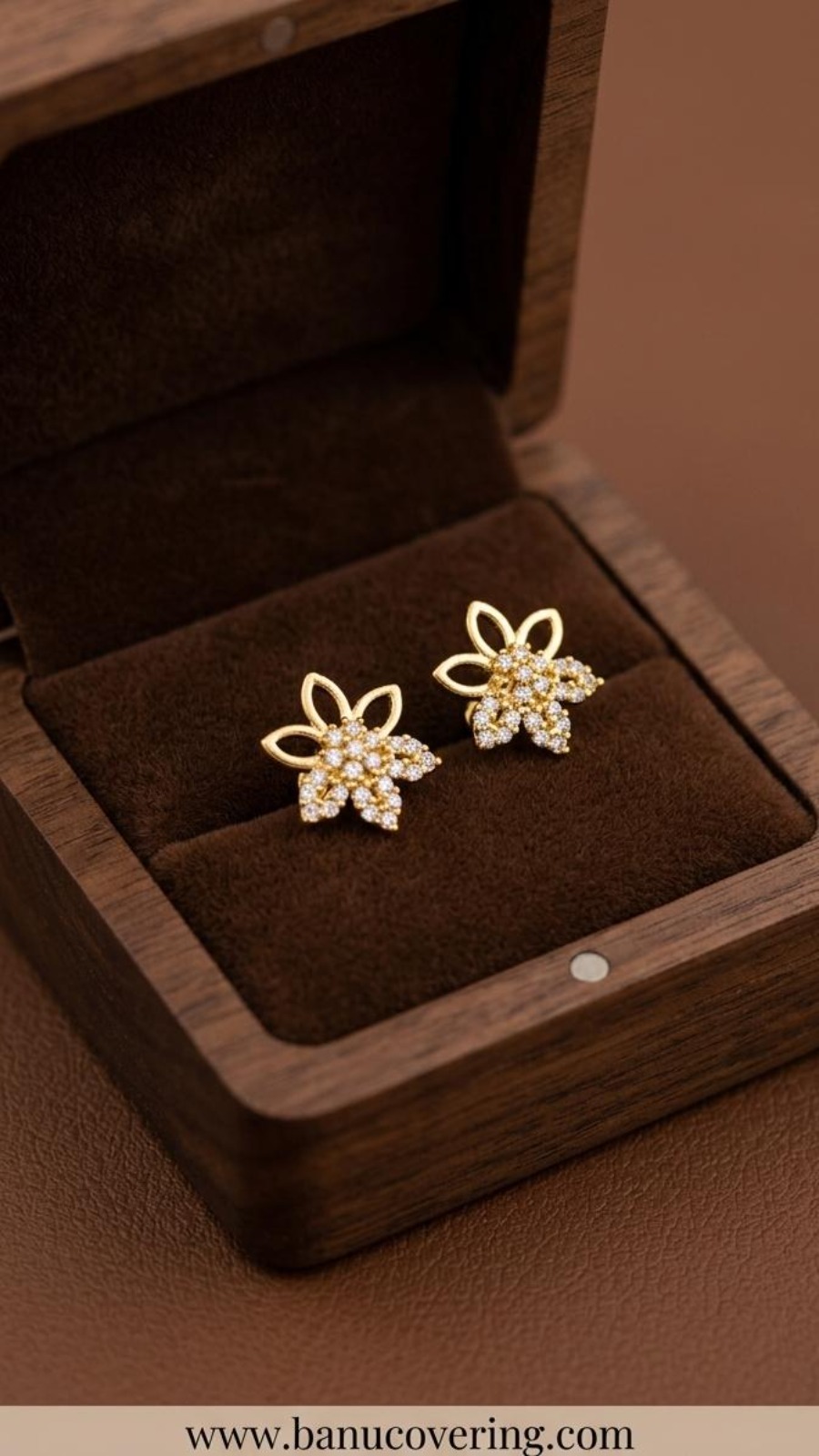 Sparkling Flower Stud