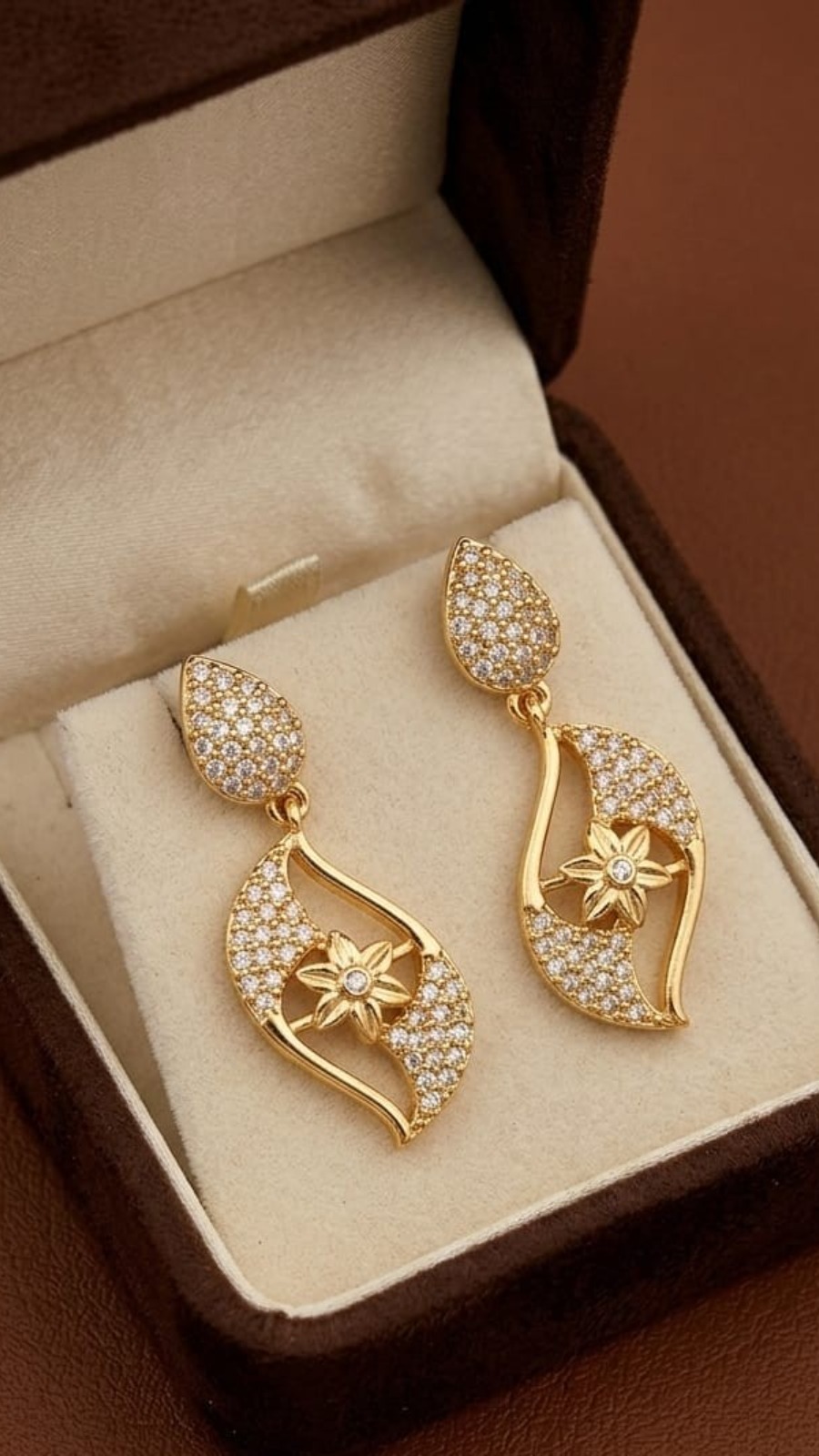 Floral Leaf Curve Drop Earrings
