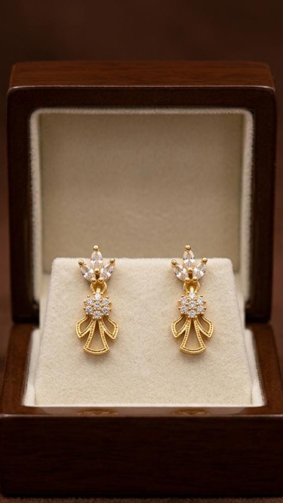 Floral Bow white Drop Earrings 1