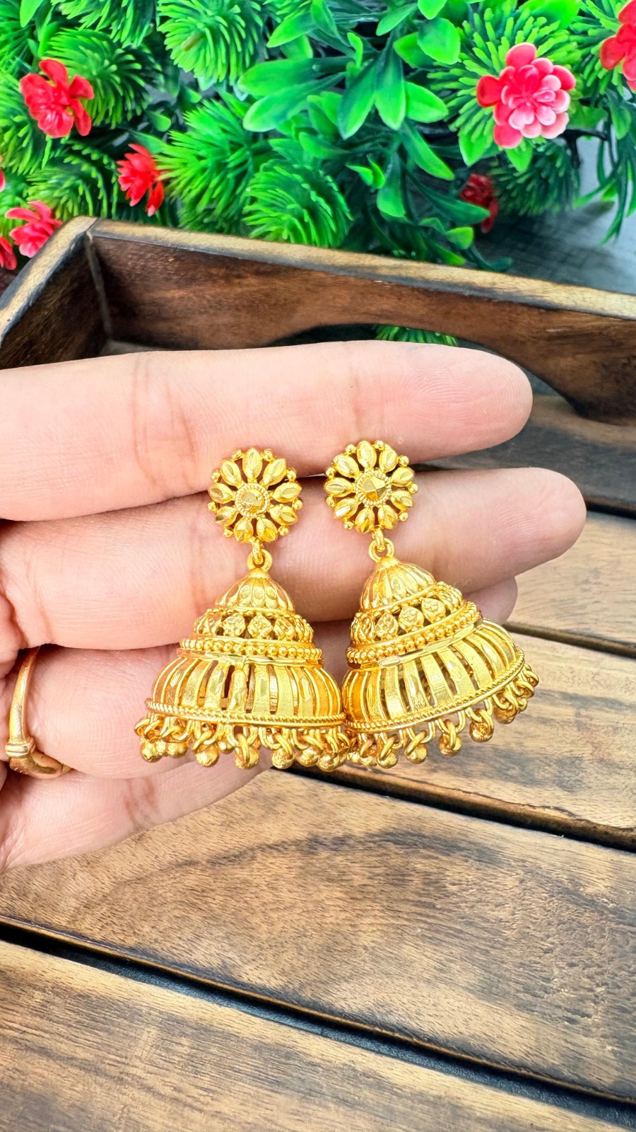 Floral Dome Jimiki Earrings