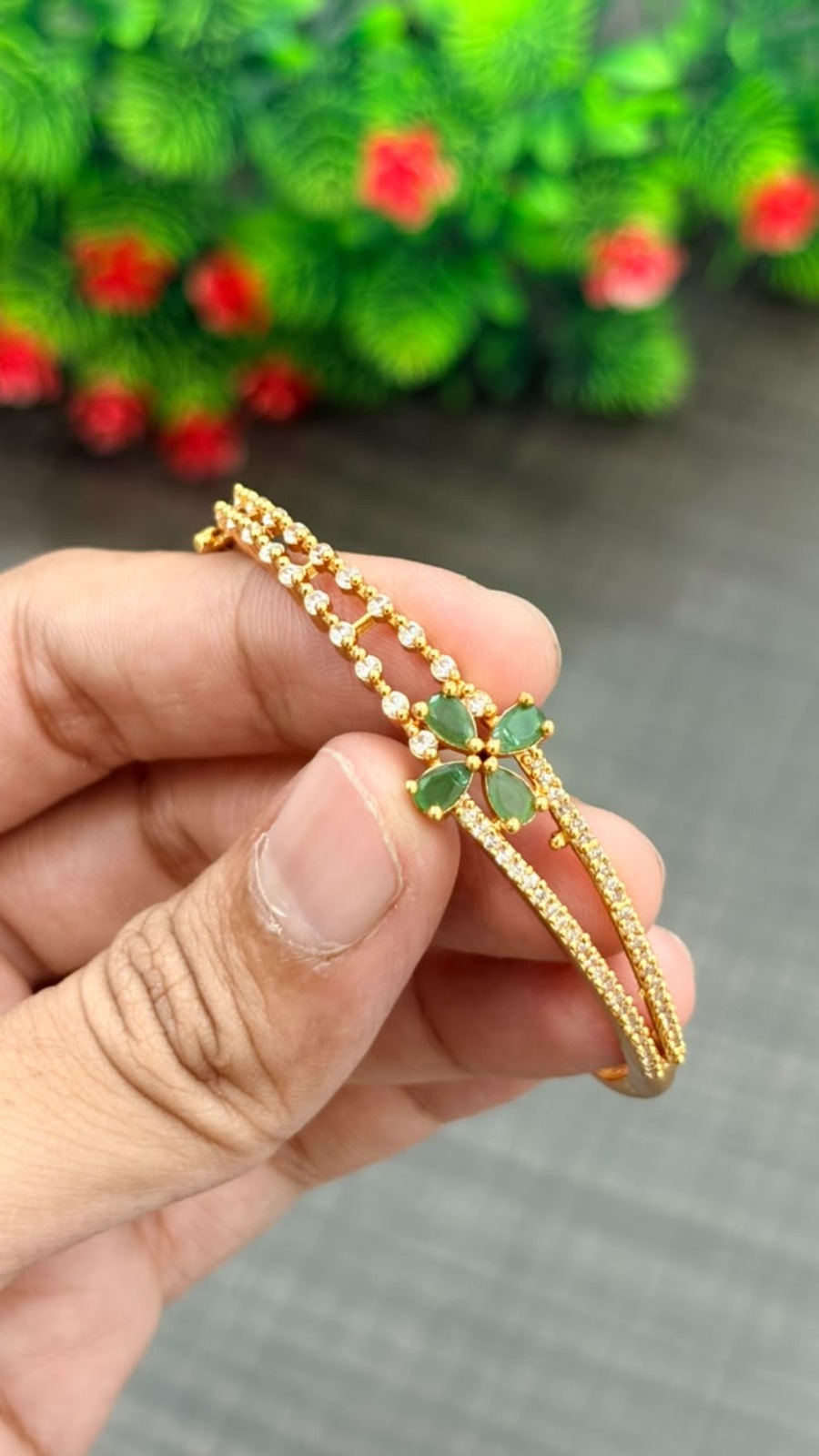 Green Crystal Flower Bracelet