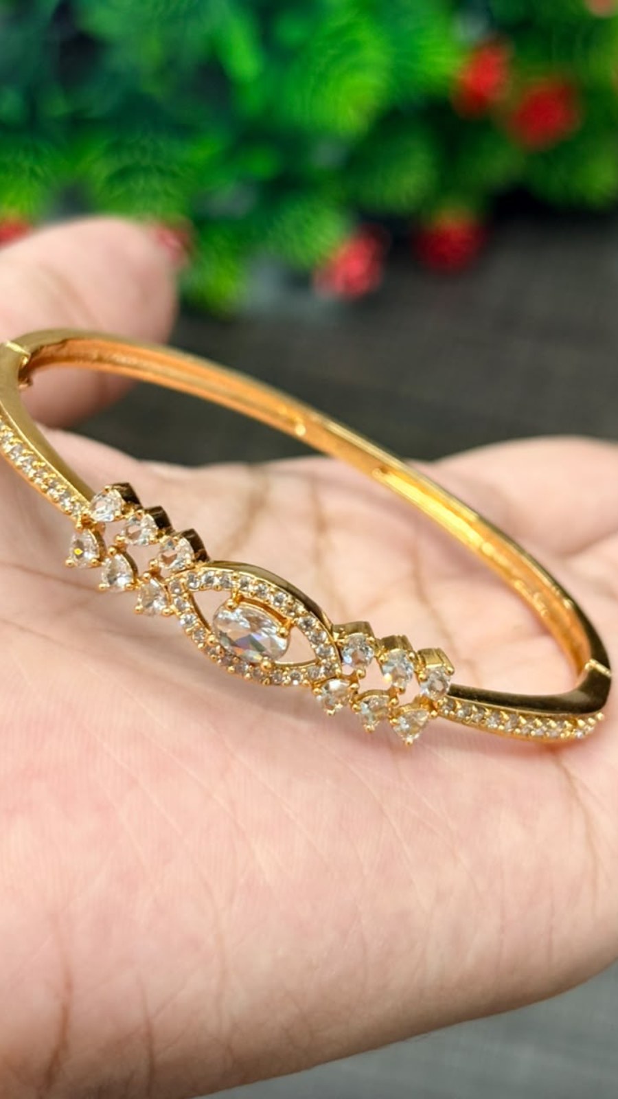 Oval Crystal Bracelet 2