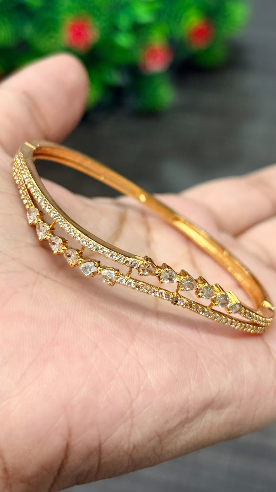 luxurious Crystal Bracelet 2