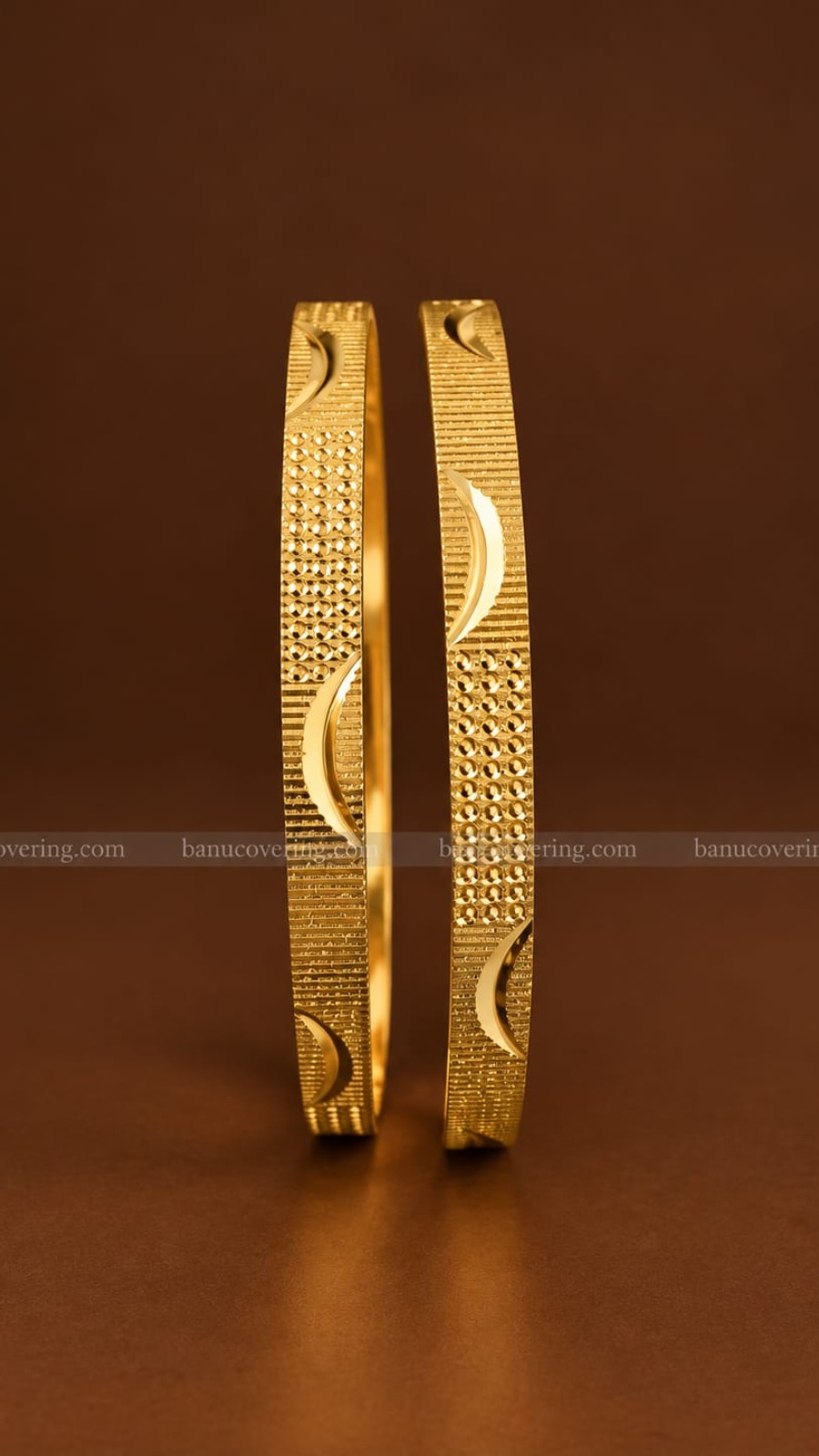 Crescent Line Bangle