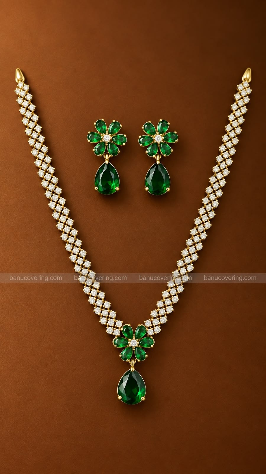 Elegant Emerald Necklace 1