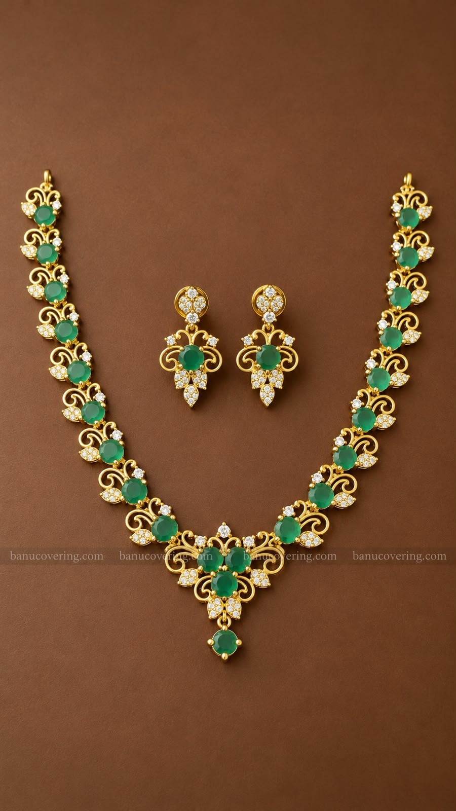 Emerald Floral Necklace 1