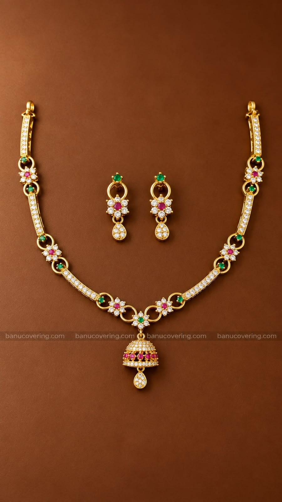 Emerald Elegant Necklace 1