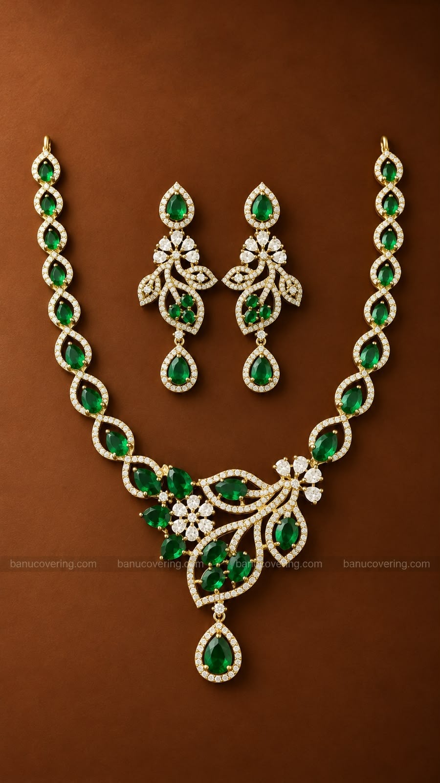 Emerald Crystal Necklace 1