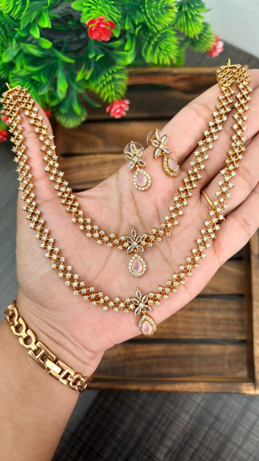 TWO LAYER NECKSET-PINK STONE 1