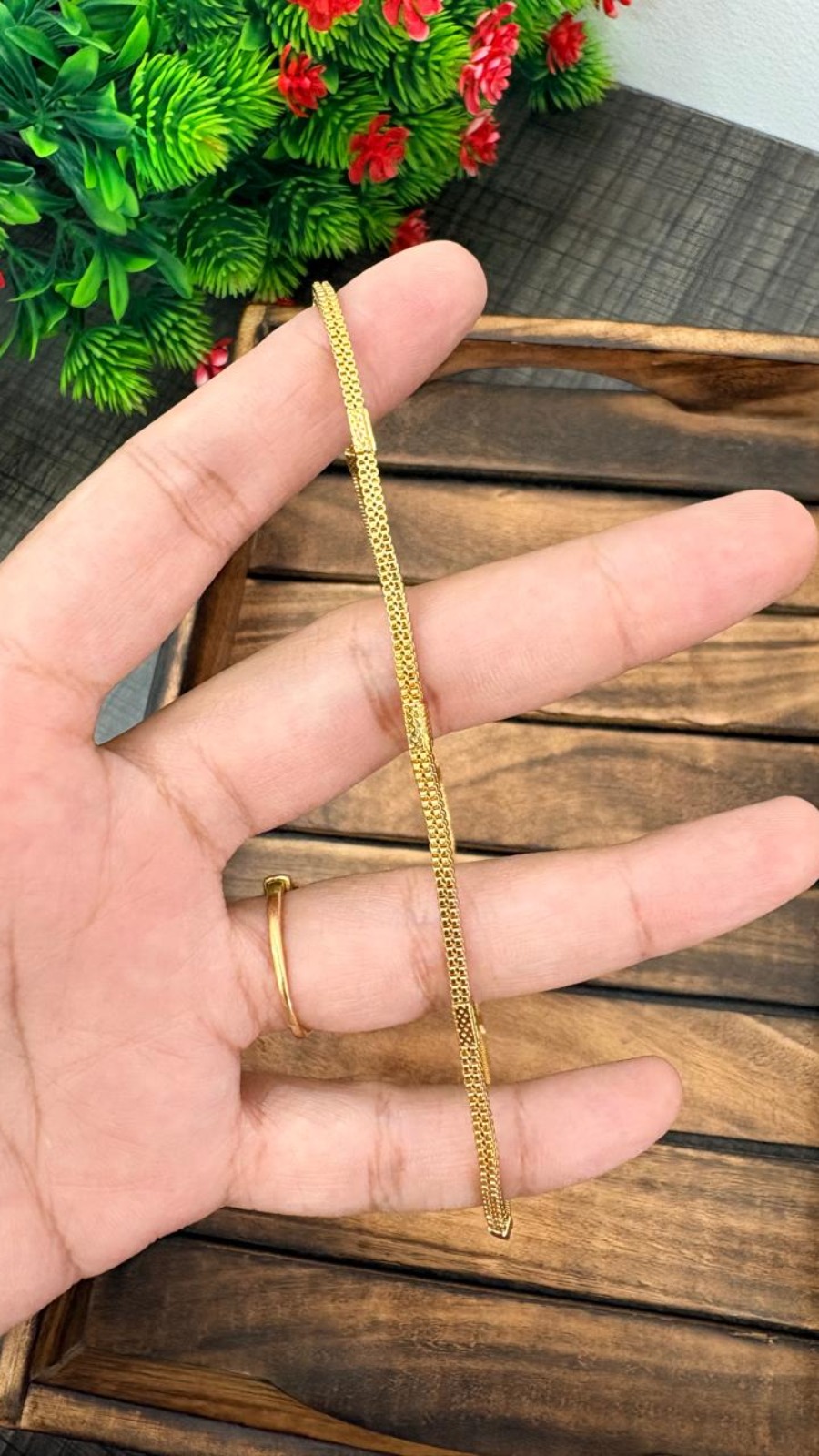TV BOX CHAIN (18 INCH) 1