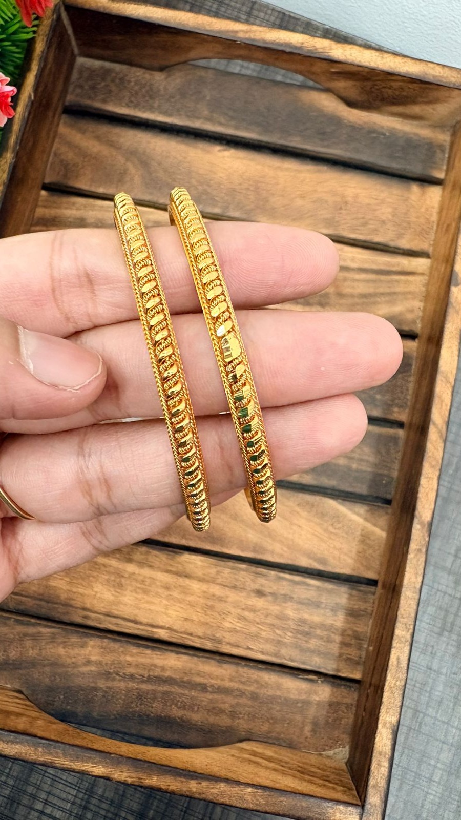 Elegant Rope Line Bangle 1