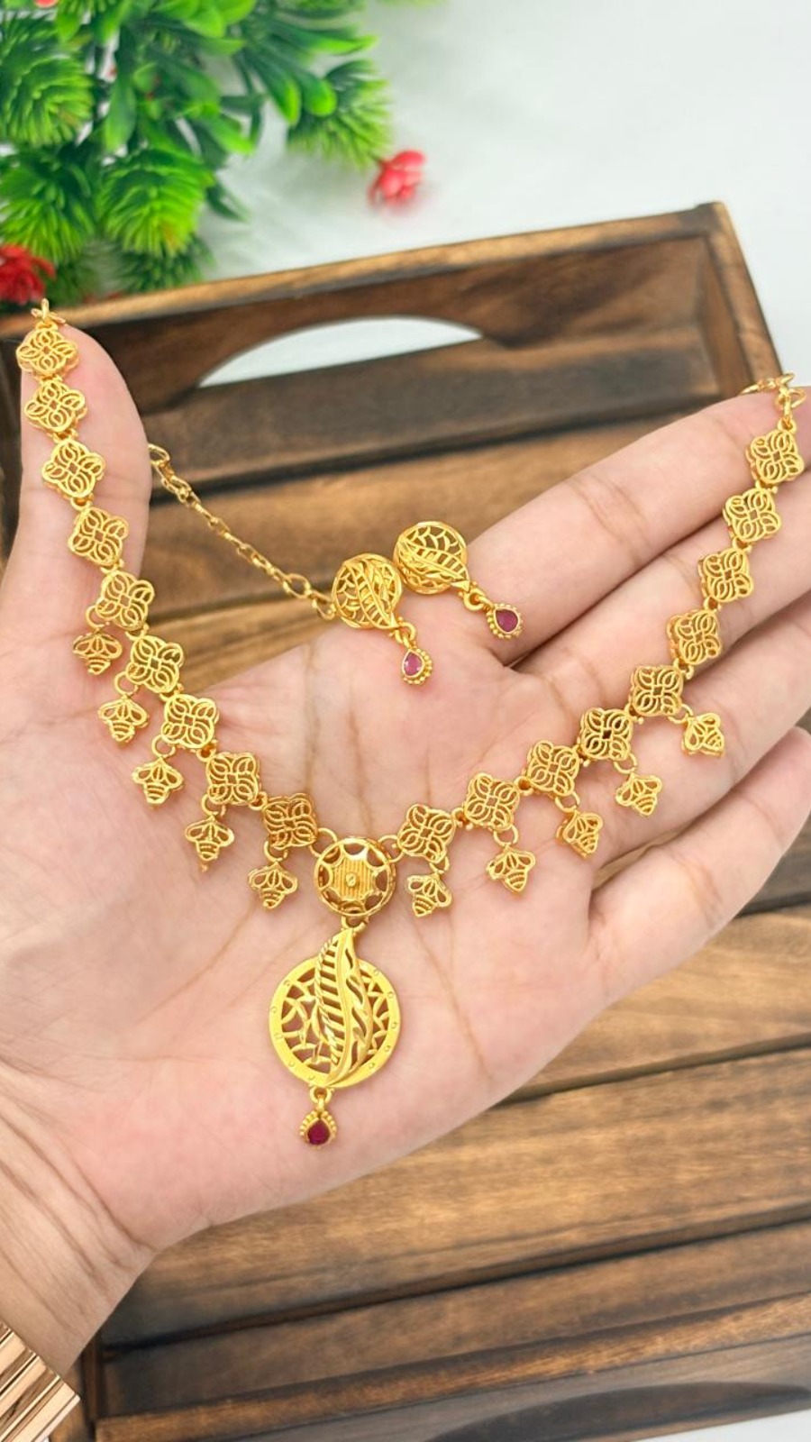 Bloom Drop Necklace