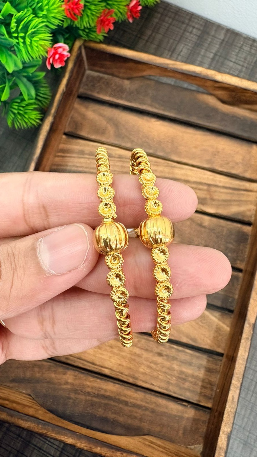 Spiral Shine Bangle 1