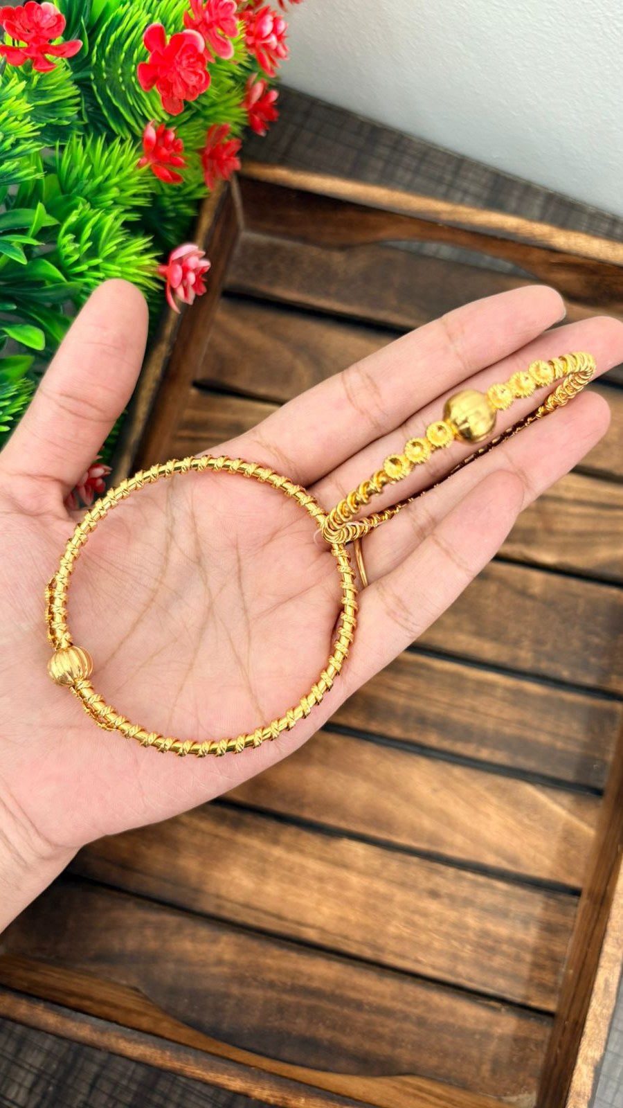 Spiral Shine Bangle 2