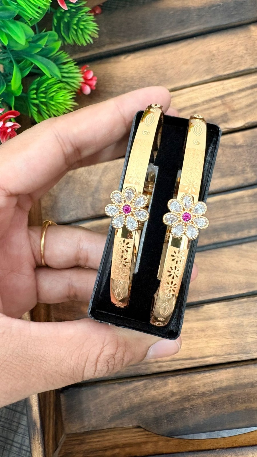 FLORAL BRACELET-PAIR 1